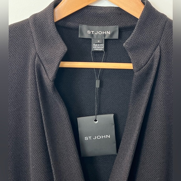 NWT ST. JOHN Knits Milano Pique Knit Fitted Jacket Blazer SZ 12 - Picture 3 of 5